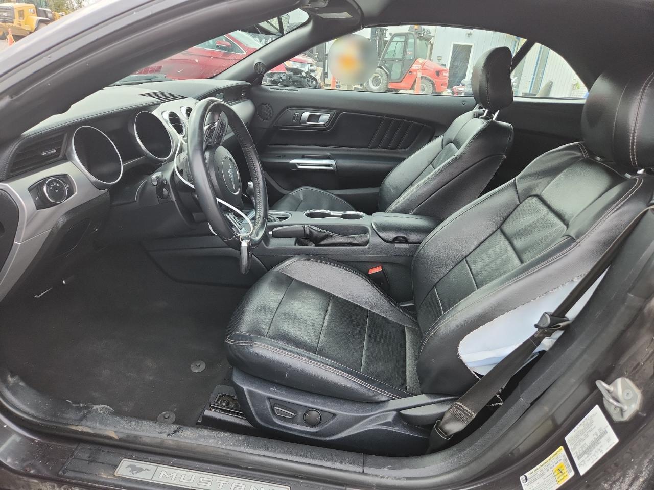 2022 Ford Mustang - Фото 7