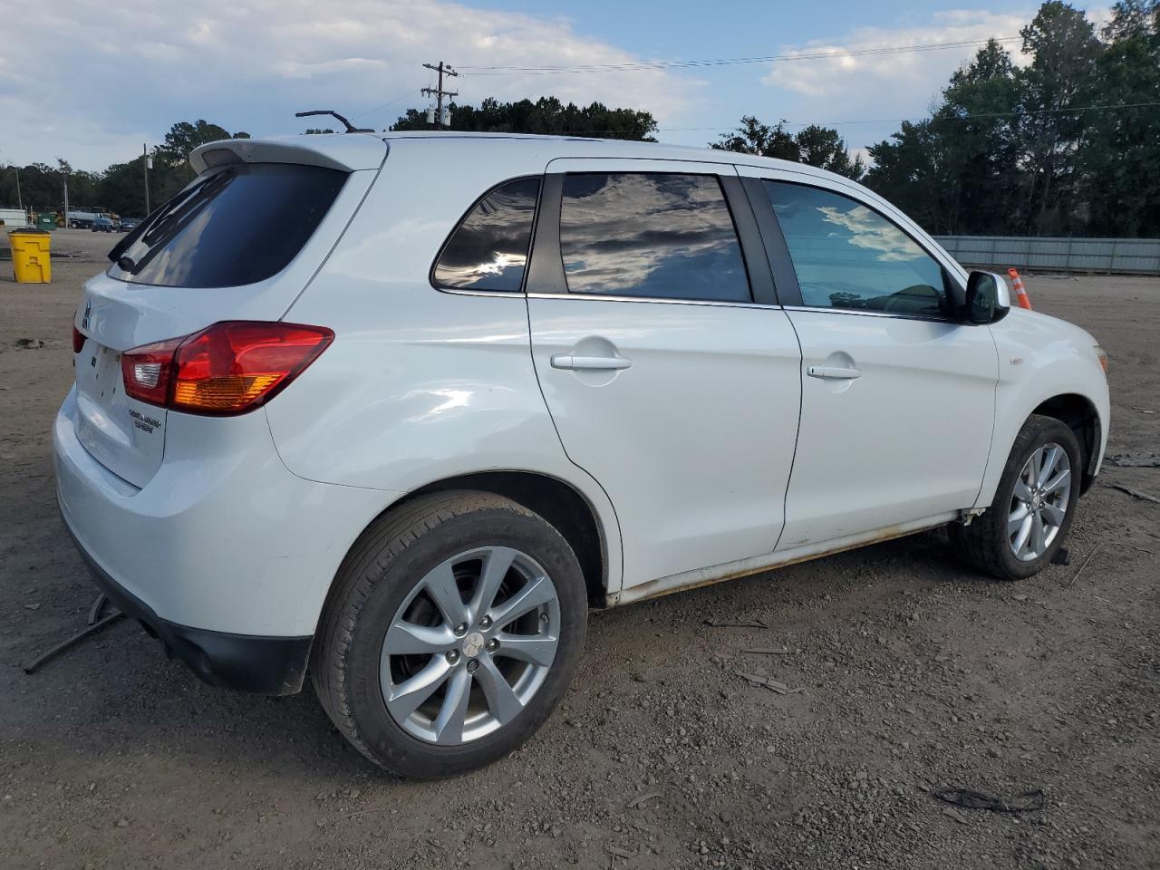2015 Mitsubishi Outlander Sport Se - Фото 3