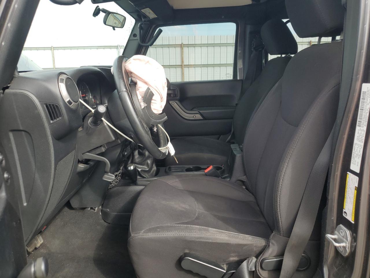 2014 Jeep Wrangler Unlimited Sport - Image 7