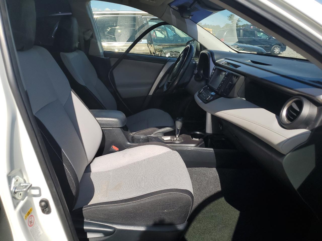 2018 Toyota Rav4 Adventure - Image 7