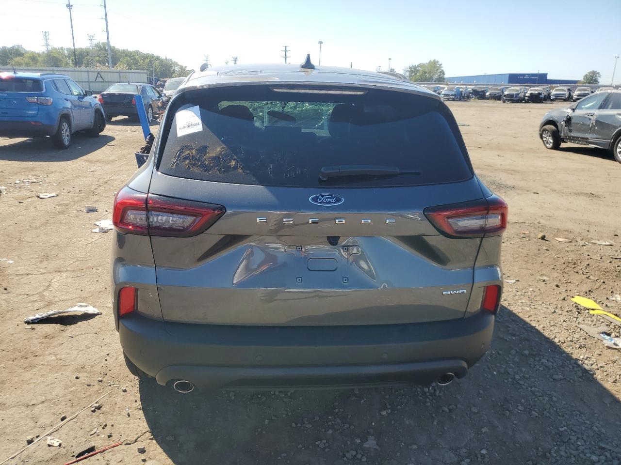 2025 Ford Escape St Line - Фото 6