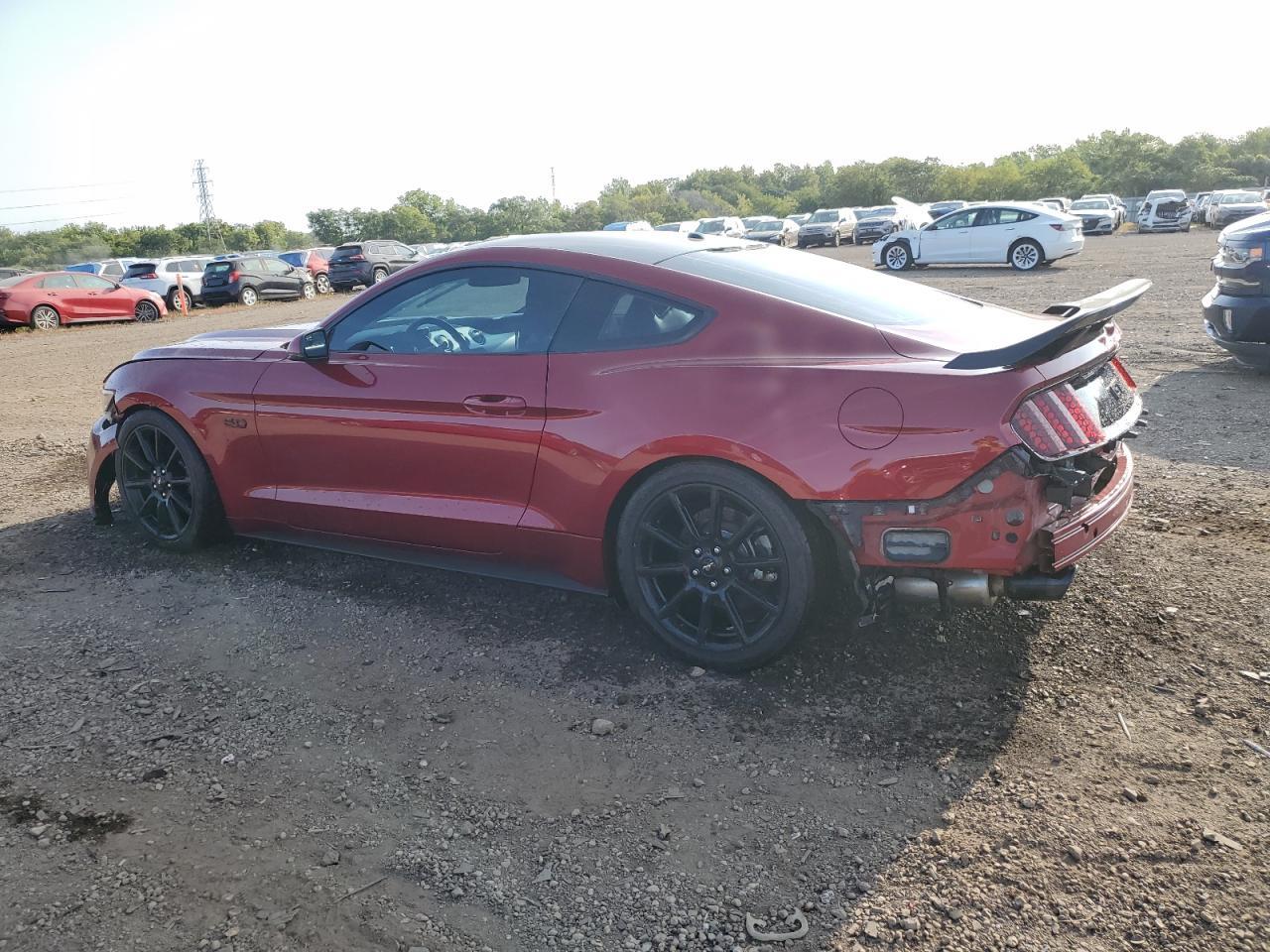 2016 Ford Mustang Gt - Фото 2