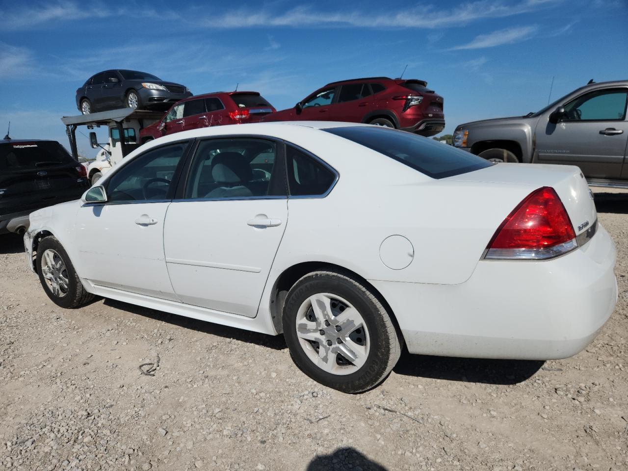 2011 Chevrolet Impala Ls - Фото 2