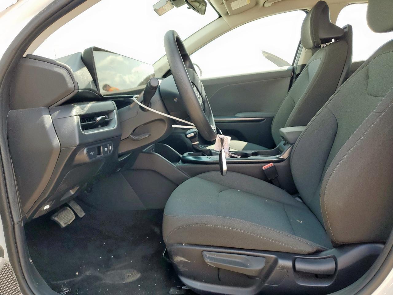 2025 Kia K4 - Image 7