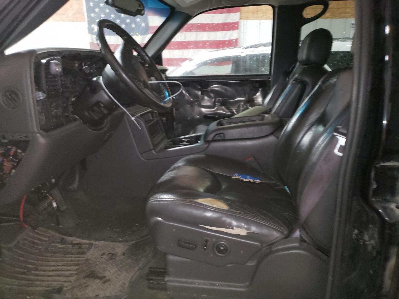 2004 Chevrolet Silverado K2500 Heavy Duty - Фото 7