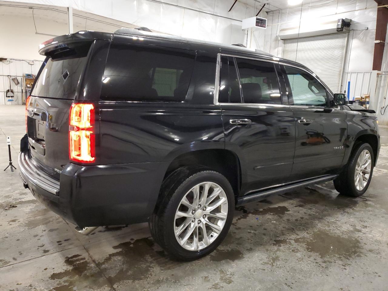 2019 Chevrolet Tahoe K1500 Premier - Фото 3