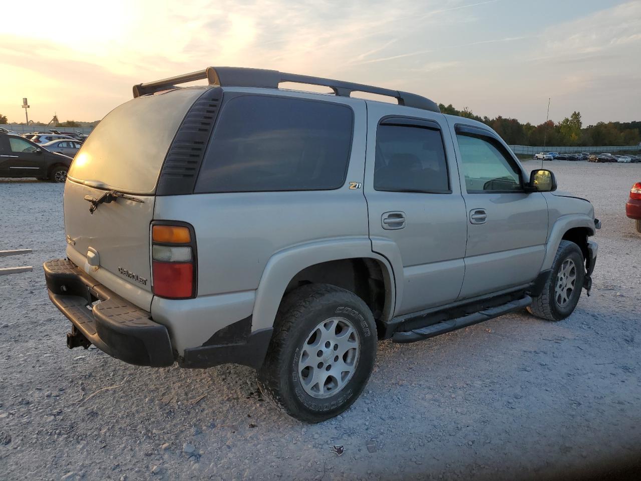 2004 Chevrolet Tahoe K1500 - Фото 3