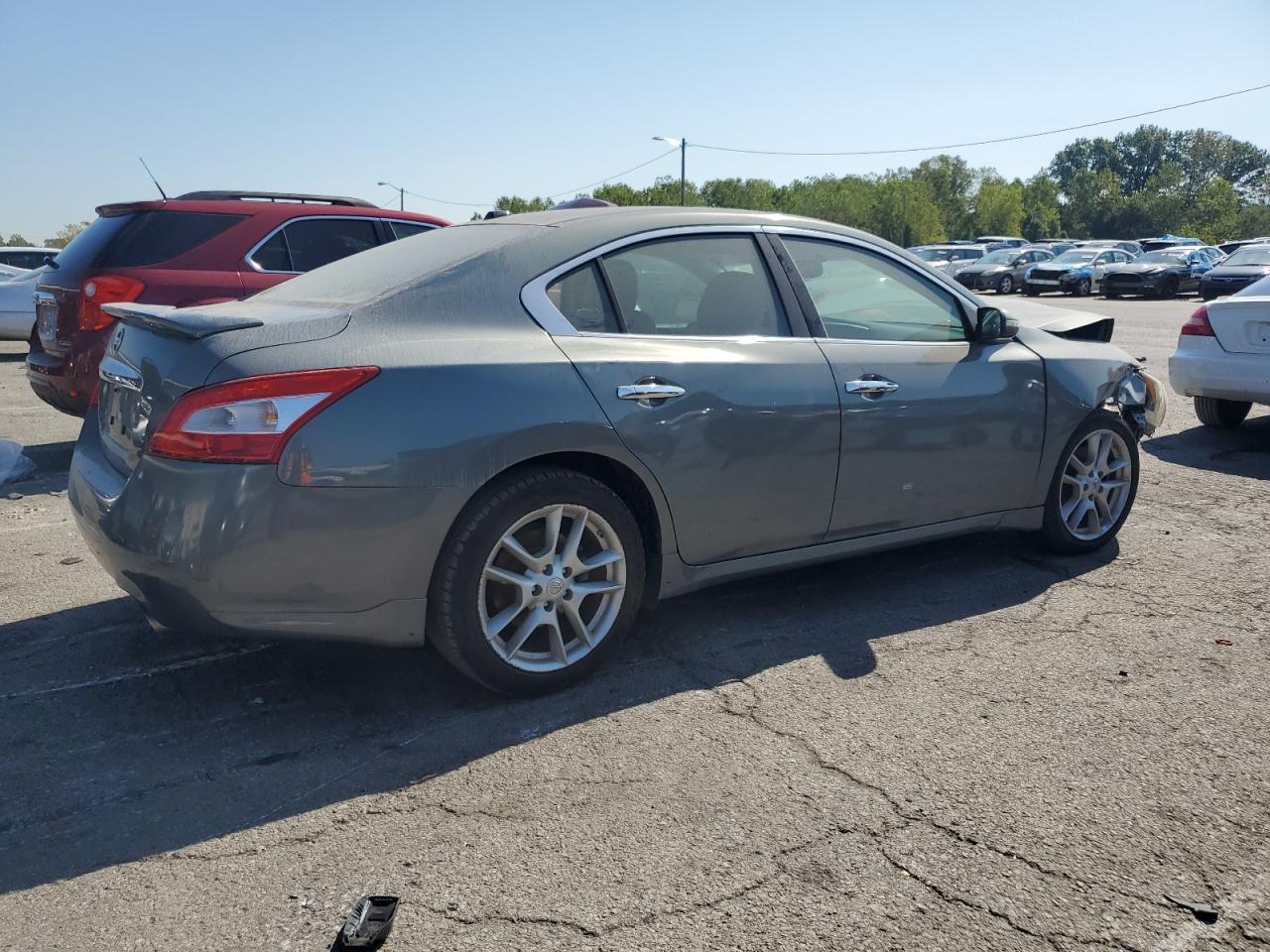 2010 Nissan Maxima S - Фото 3