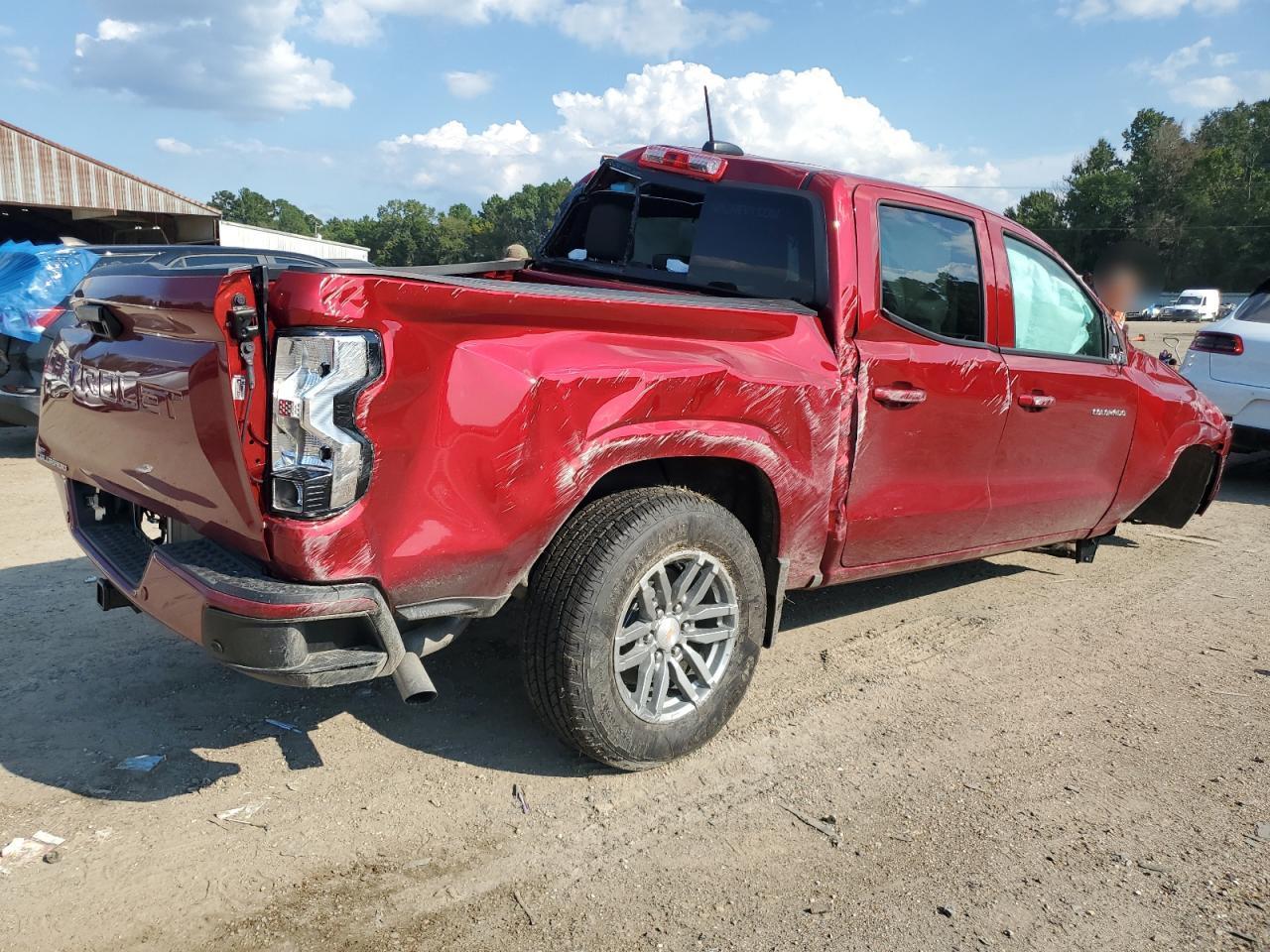 2025 Chevrolet Colorado Lt - Image 3