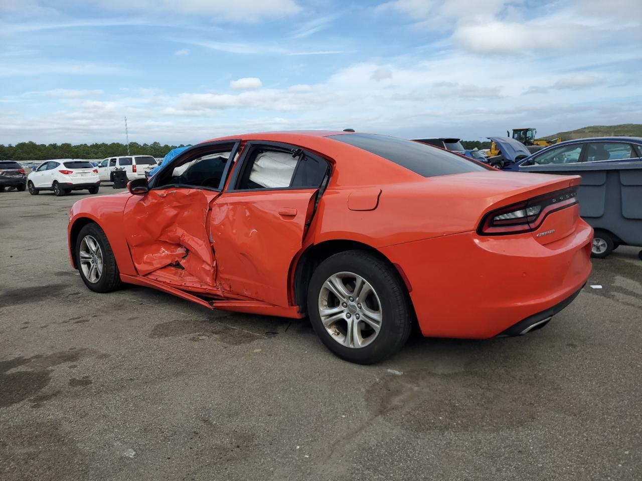 2020 Dodge Charger Sxt - Image 2