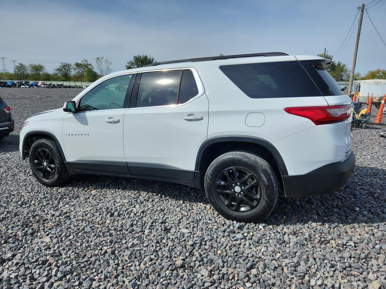 2021 Chevrolet Traverse Lt - Image 2