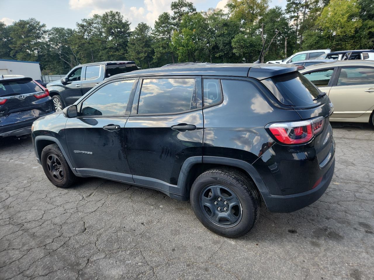 2017 Jeep Compass Sport - Фото 2