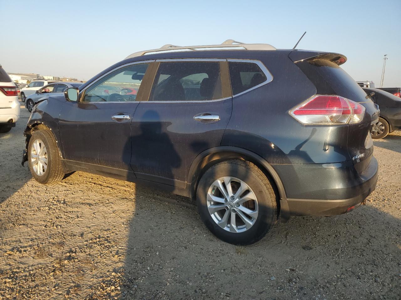 2016 Nissan Rogue S - Image 2