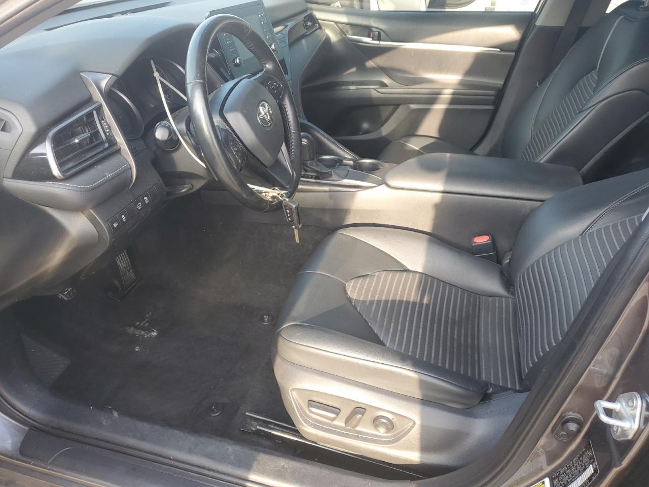 2021 Toyota Camry Se - Фото 7