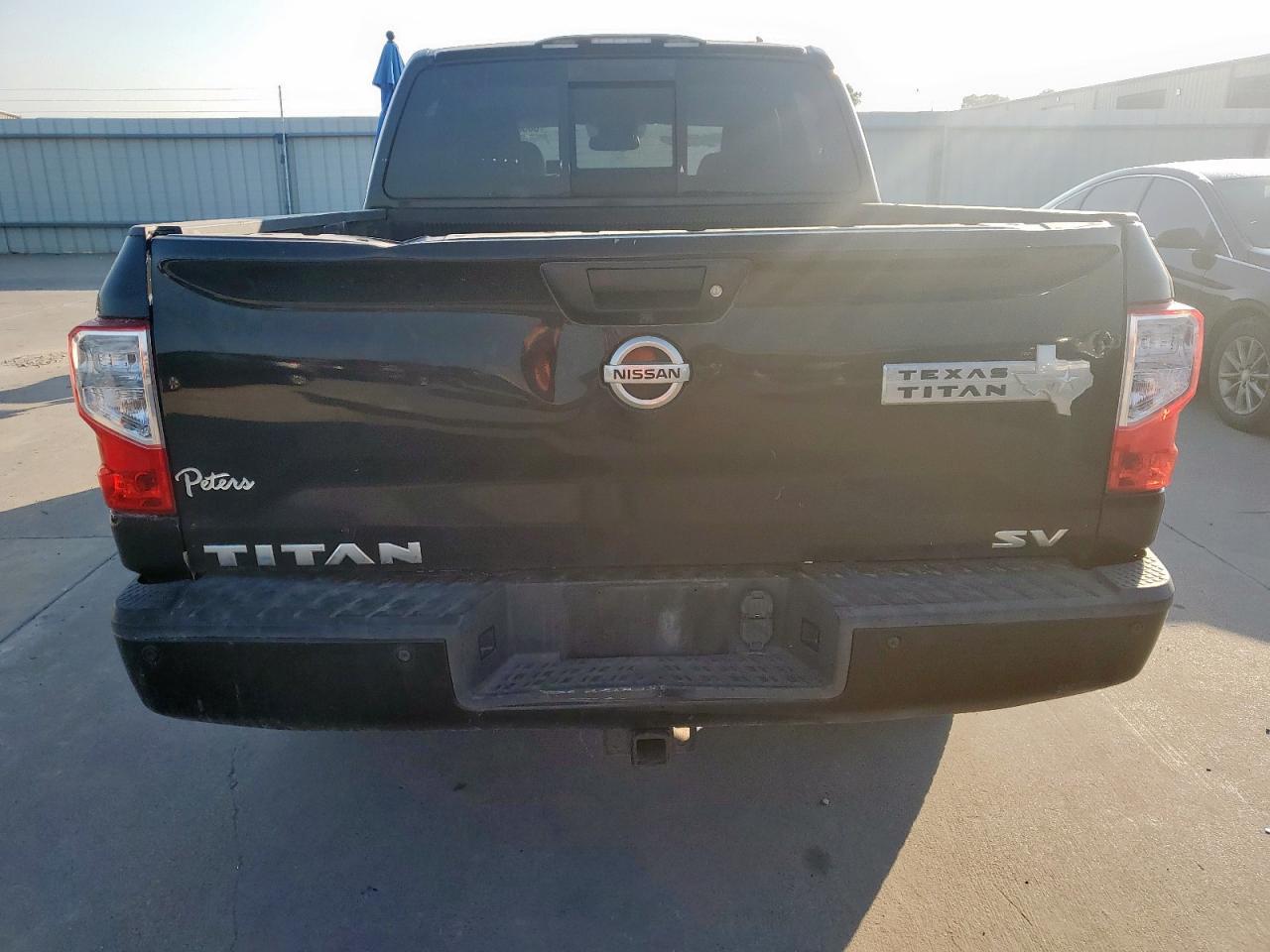 2017 Nissan Titan Sv - Фото 6