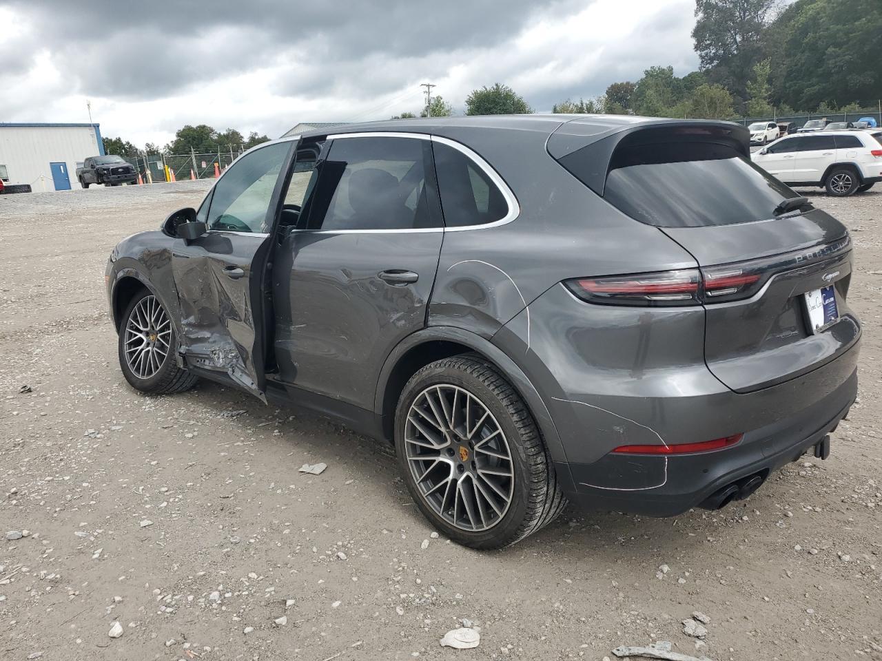 2021 Porsche Cayenne - Image 2