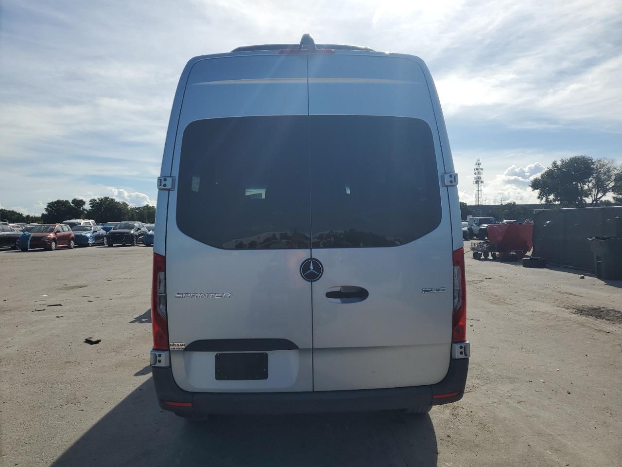2019 Mercedes-Benz Sprinter 1500/2500 - Image 6