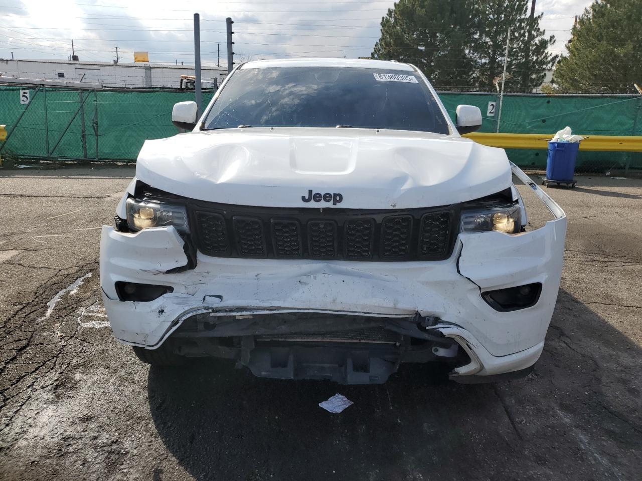 2018 Jeep Grand Cherokee Laredo - Image 5