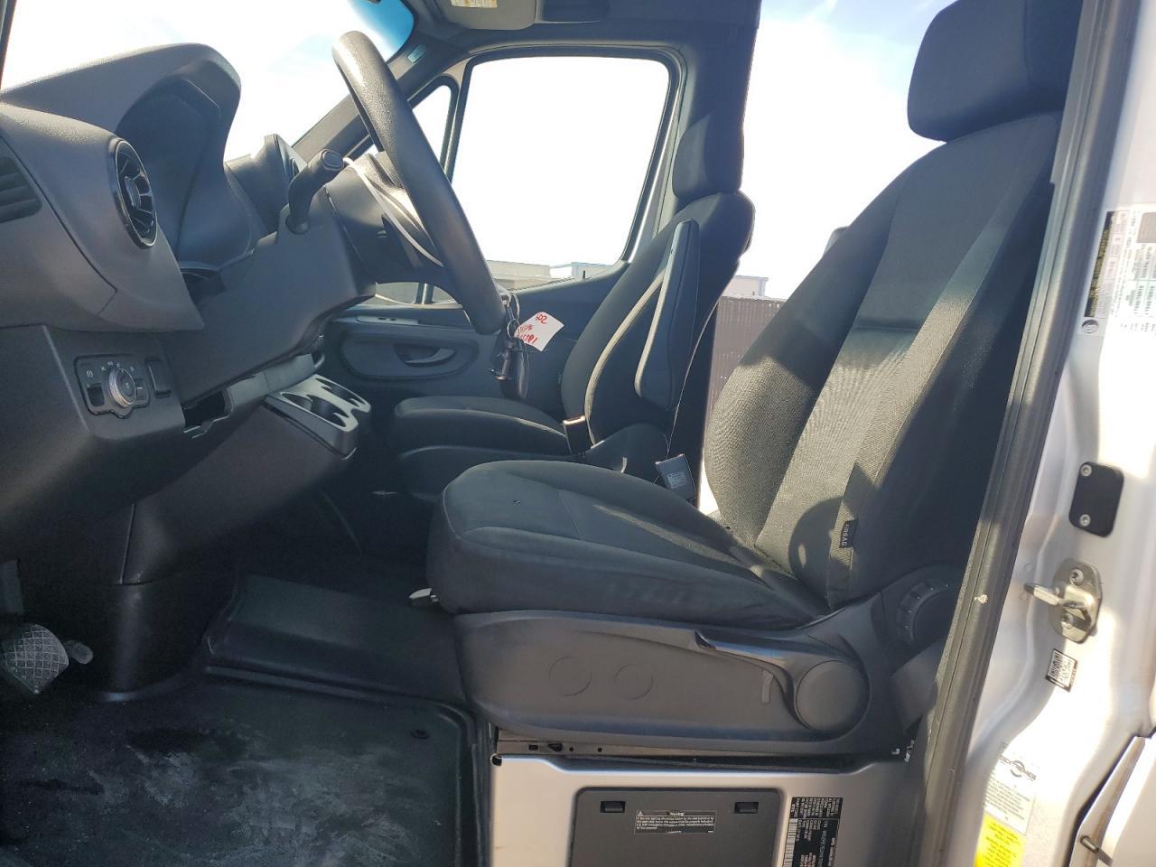 2019 Mercedes-Benz Sprinter 1500/2500 - Image 7