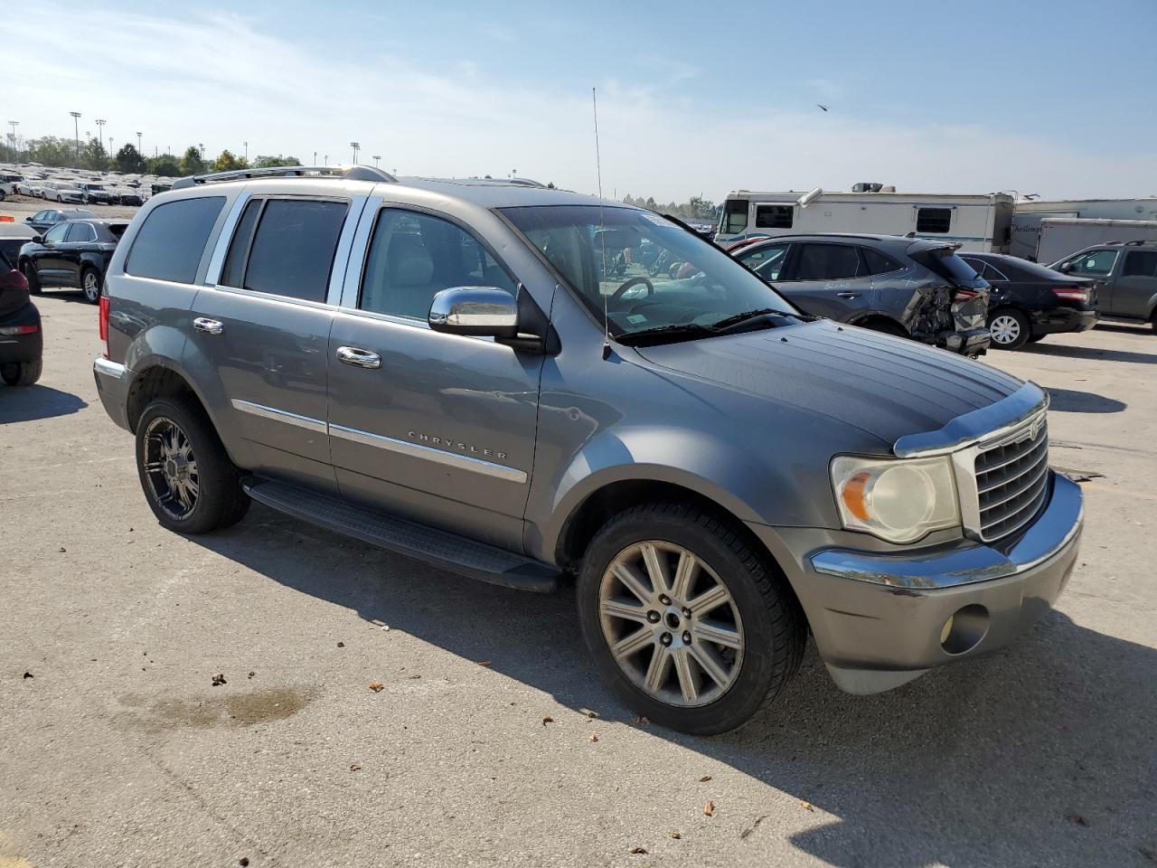 2007 Chrysler Aspen Limited - Фото 4