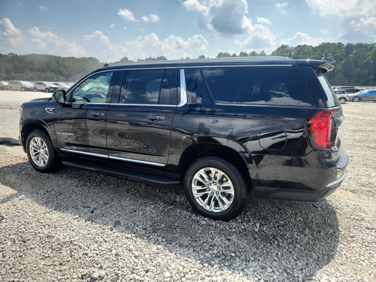 2021 GMC Yukon Xl C1500 Slt - Фото 2