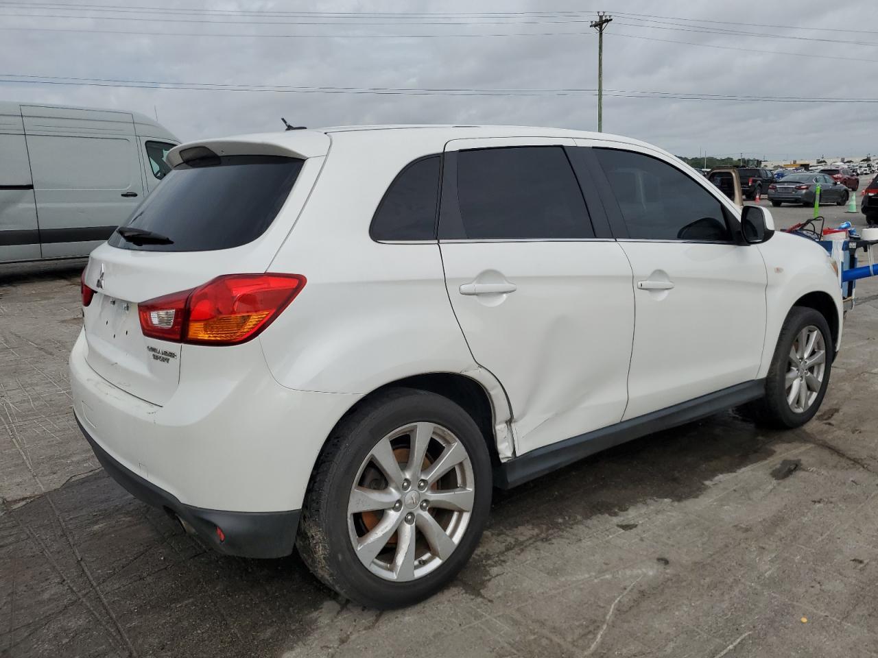 2015 Mitsubishi Outlander Sport Se - Фото 3