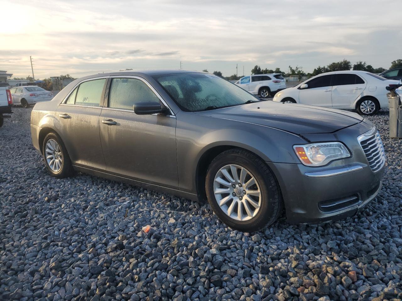 2012 Chrysler 300 - Фото 4