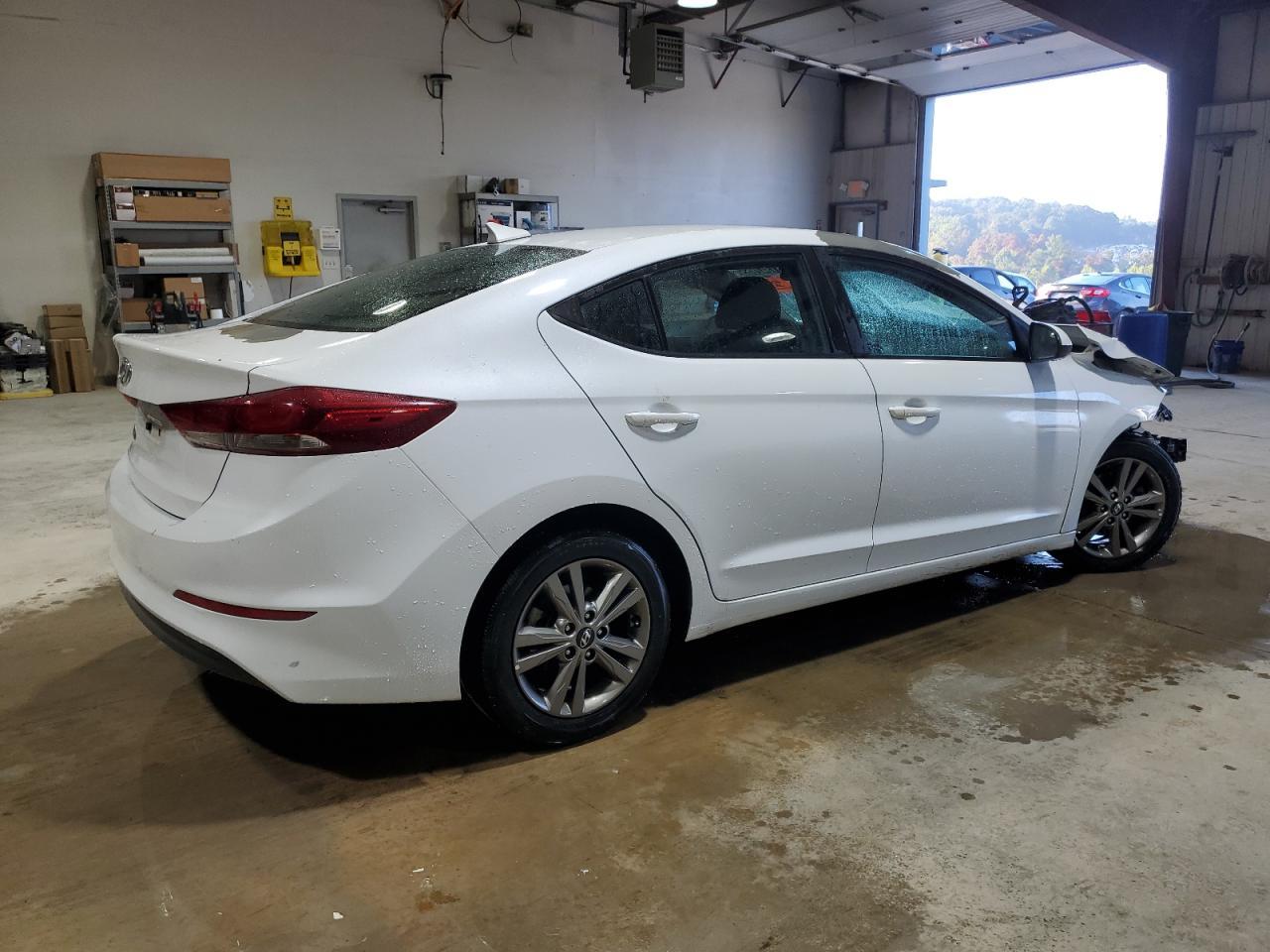 2018 Hyundai Elantra Sel - Фото 3