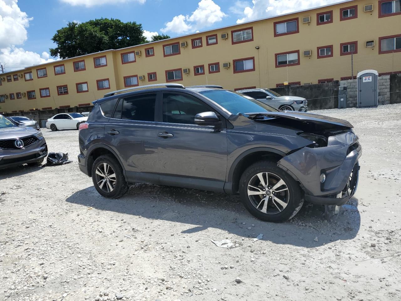 2017 Toyota Rav4 Xle - Фото 4