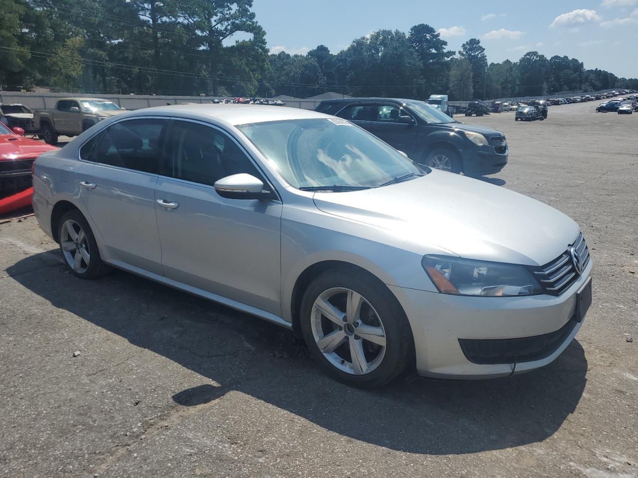 2012 Volkswagen Passat Se - Фото 4