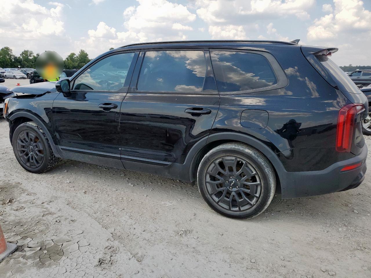 2022 Kia Telluride Sx - Image 2