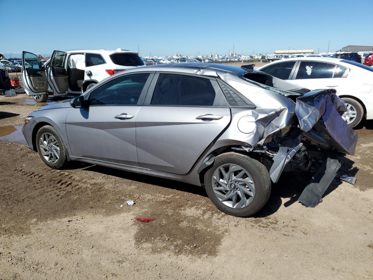 2024 Hyundai Elantra Sel - Фото 2