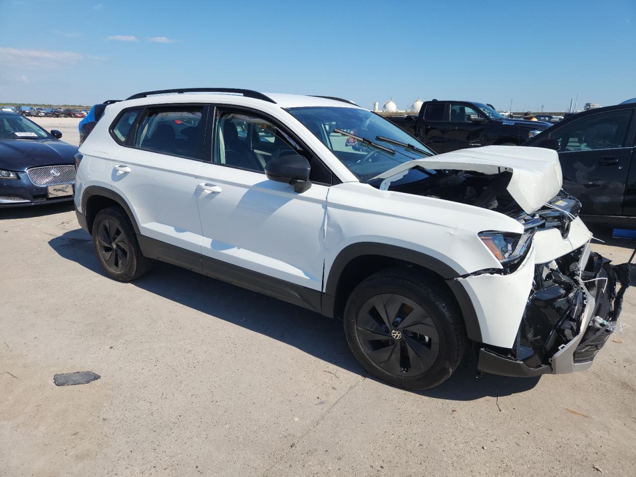 2025 Volkswagen Taos S - Фото 4