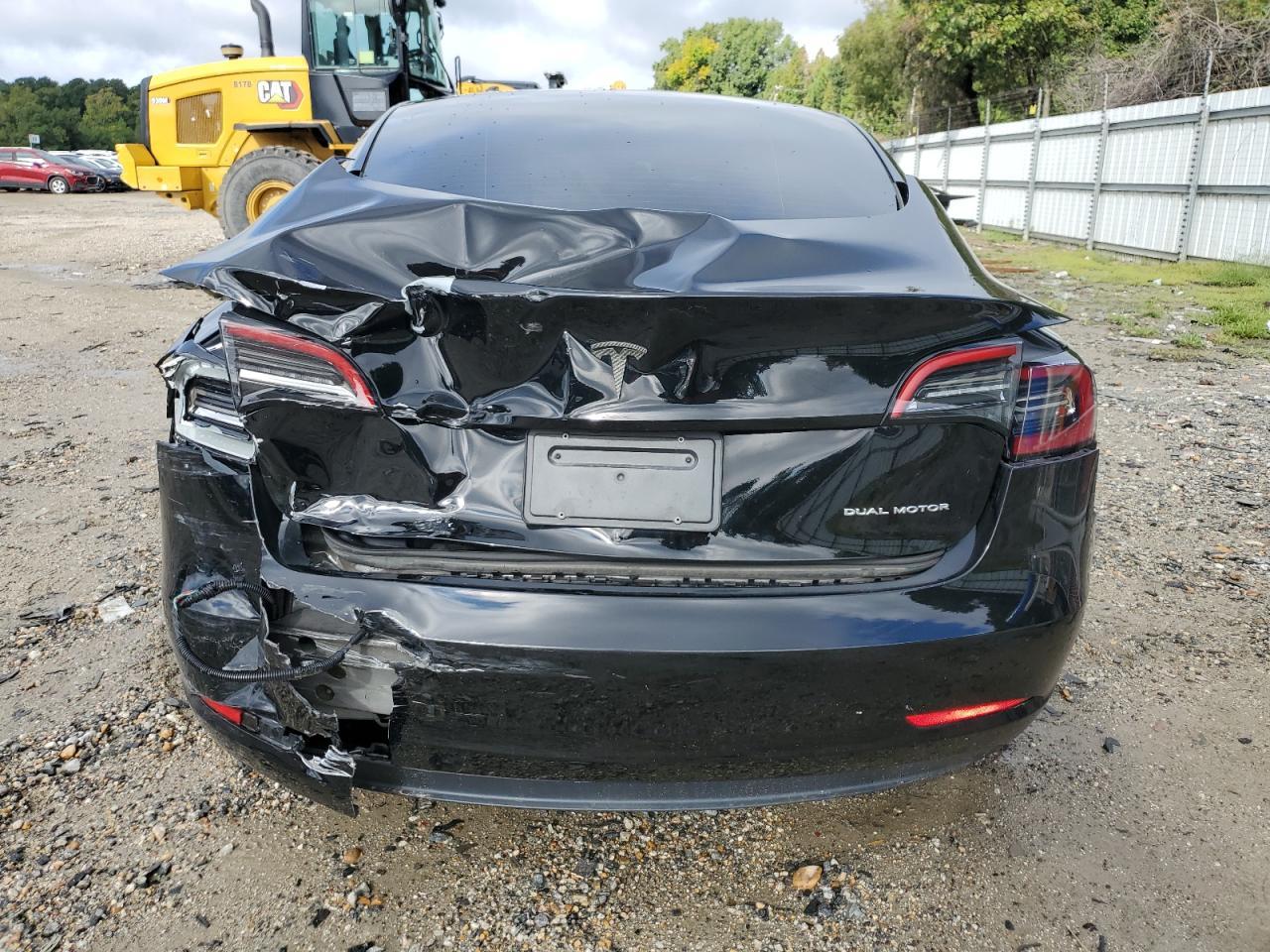 2023 Tesla Model 3 - Image 6