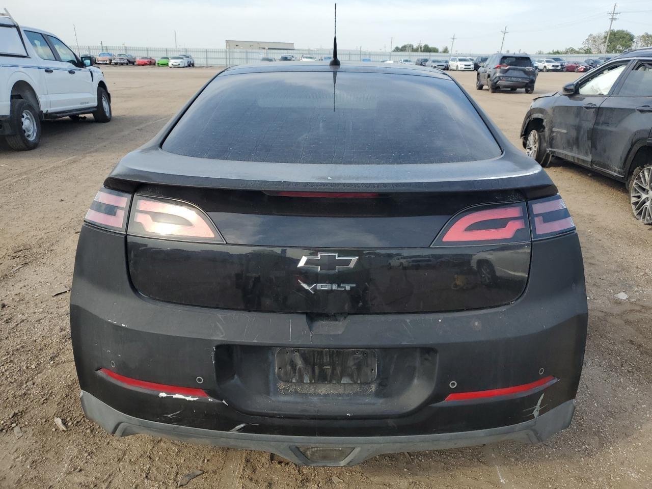 2011 Chevrolet Volt - Image 6