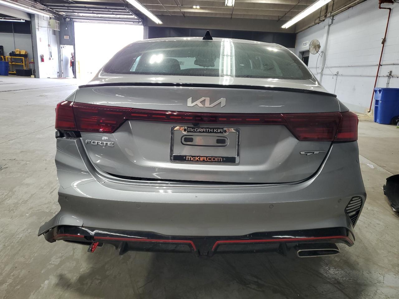 2024 Kia Forte Gt - Фото 6