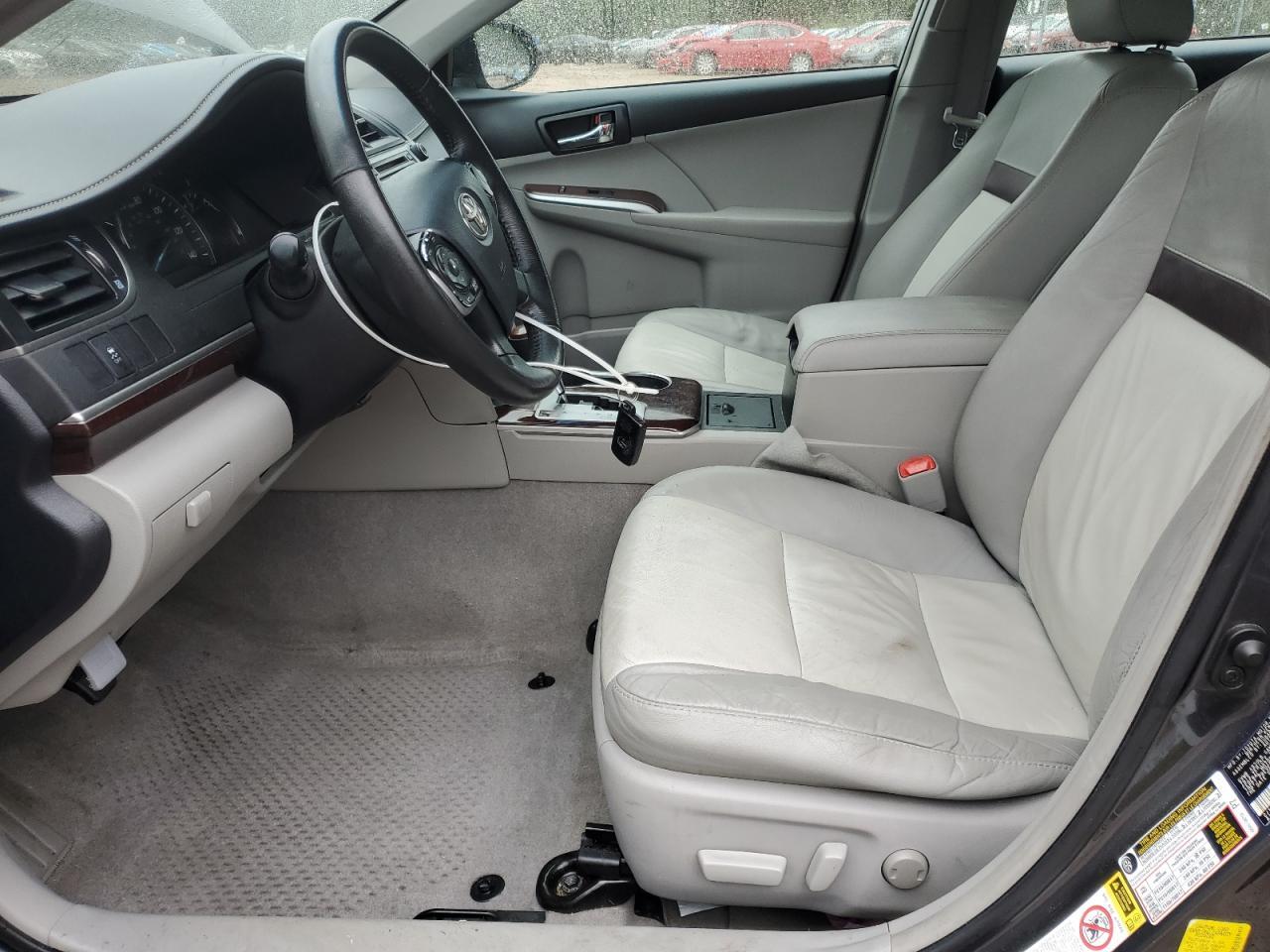 2012 Toyota Camry Base - Фото 7