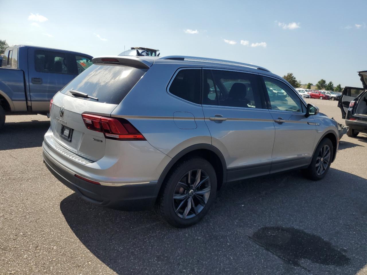 2023 Volkswagen Tiguan Se - Фото 3