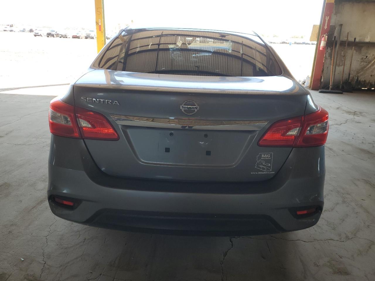 2018 Nissan Sentra S - Фото 6