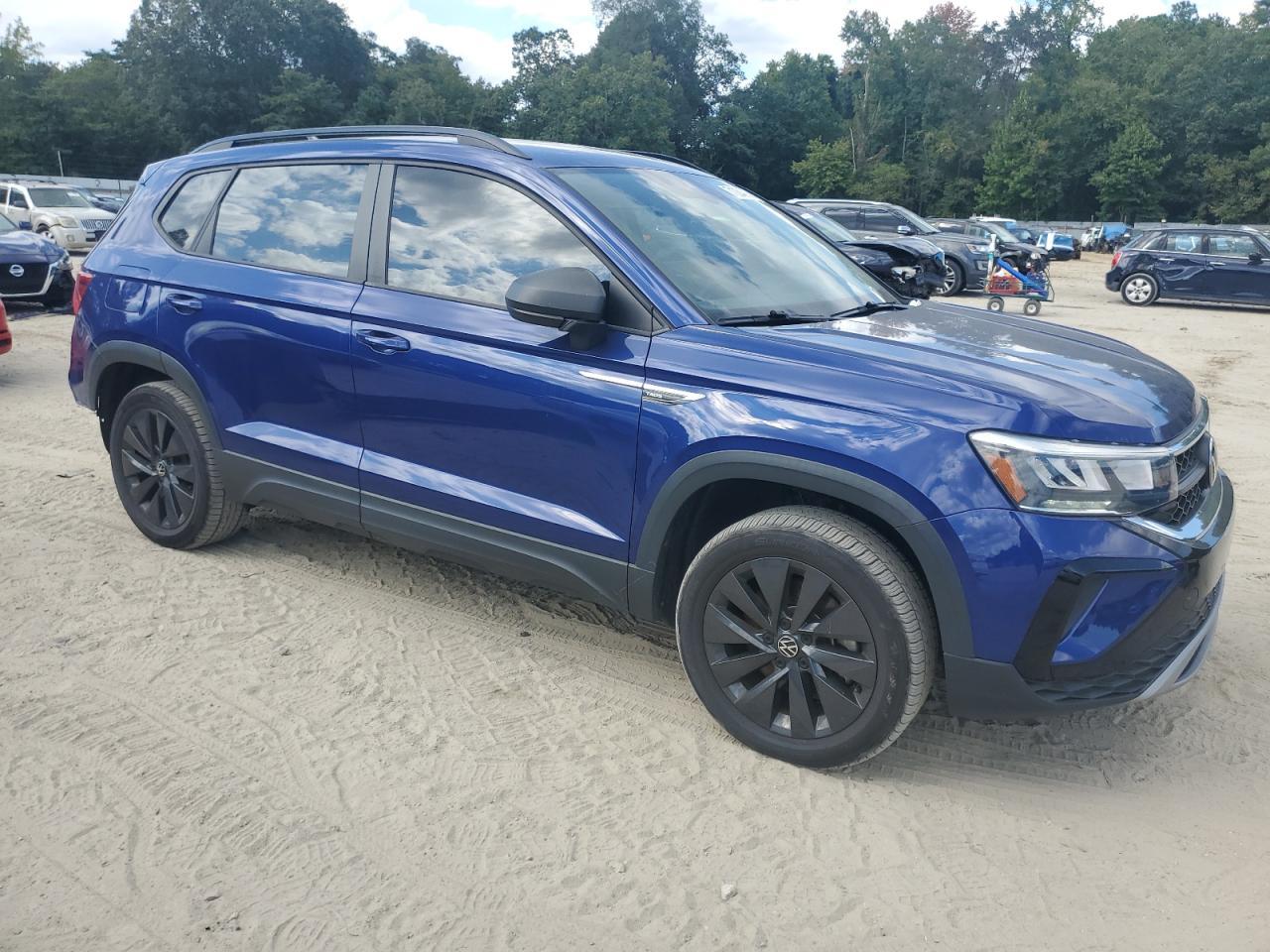 2022 Volkswagen Taos S - Image 4