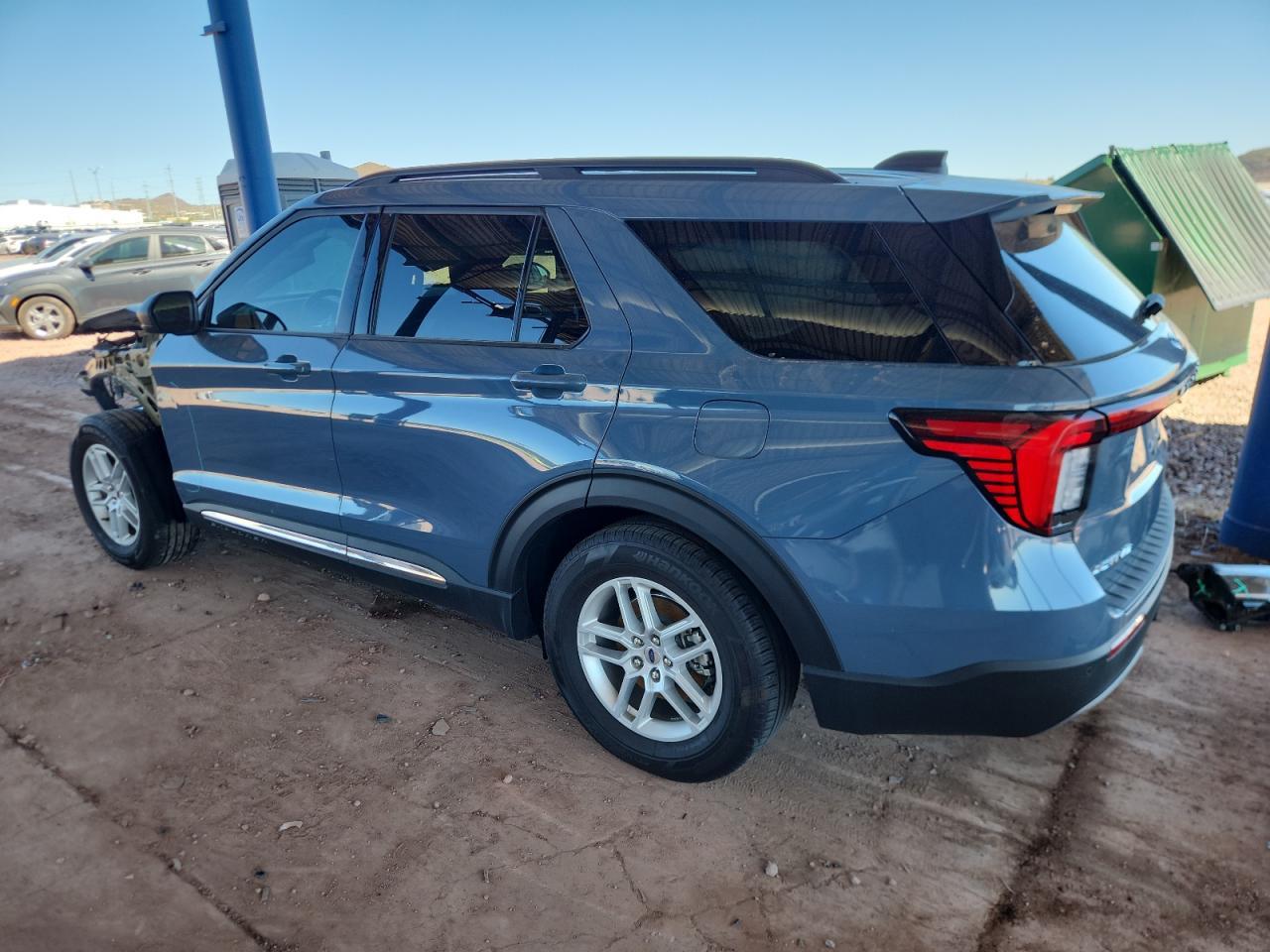 2025 Ford Explorer Active - Фото 2