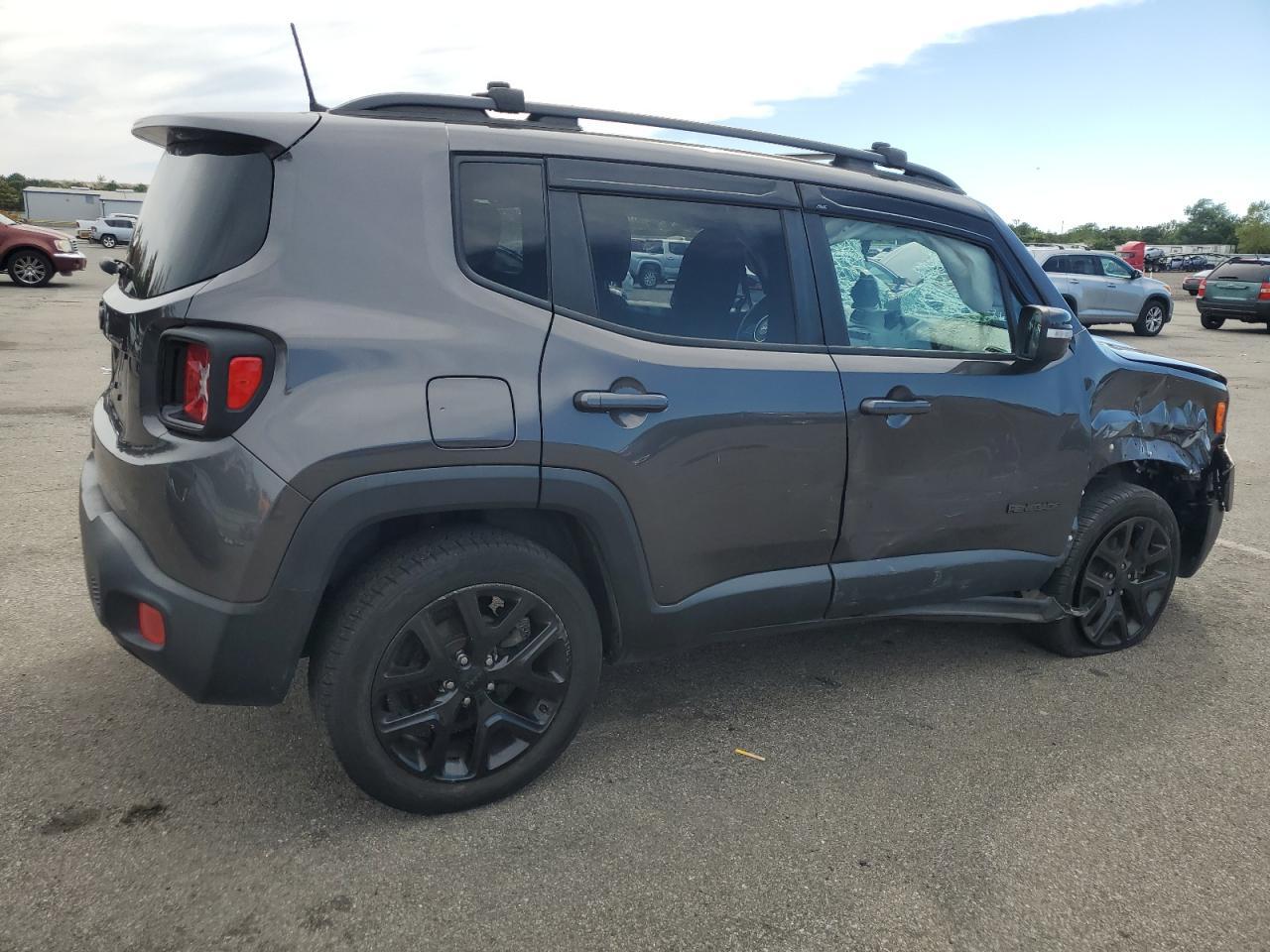 2018 Jeep Renegade Latitude - Фото 3