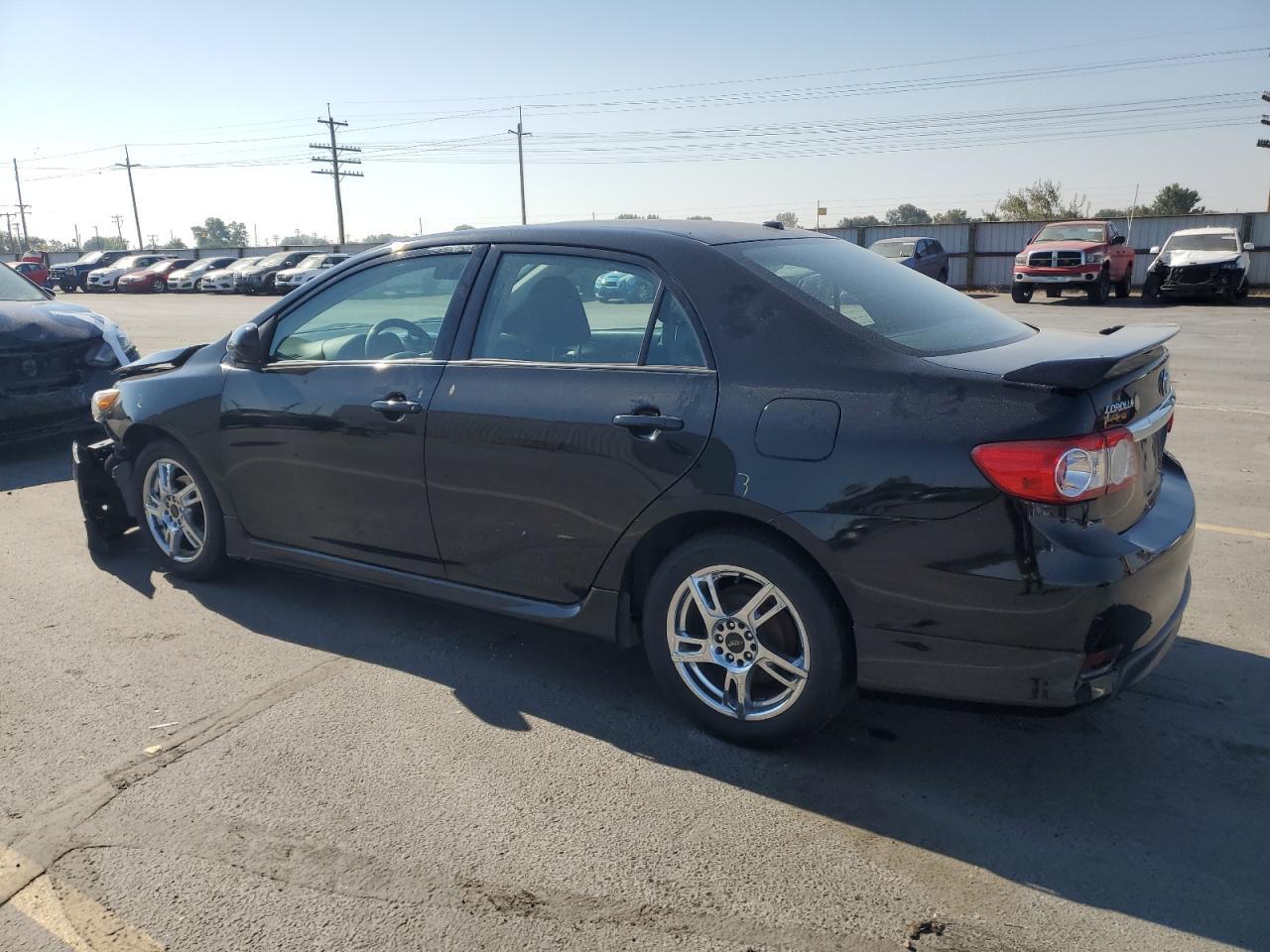 2011 Toyota Corolla Base - Фото 2