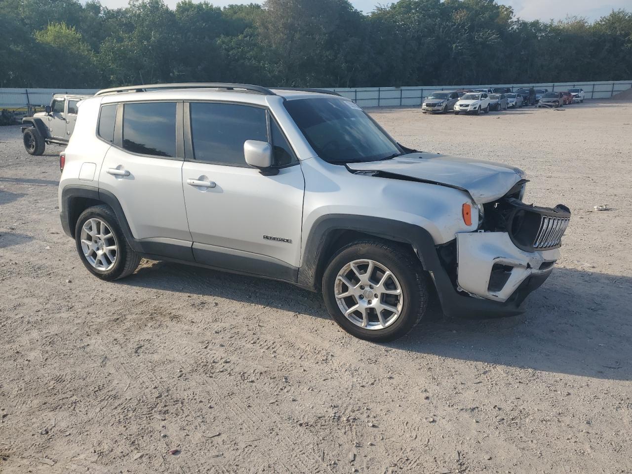 2020 Jeep Renegade Latitude - Image 4