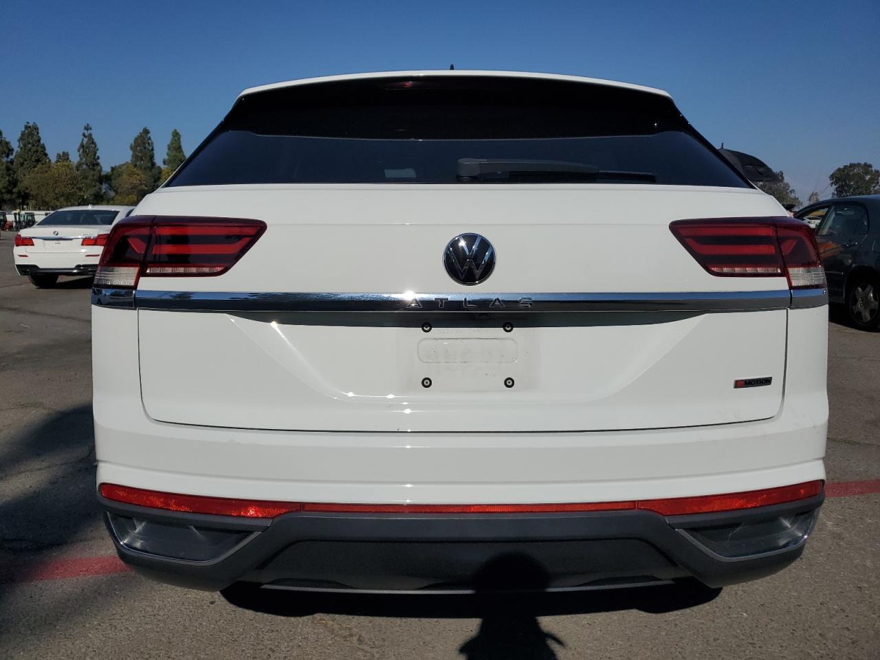 2020 Volkswagen Atlas Cross Sport S - Image 6