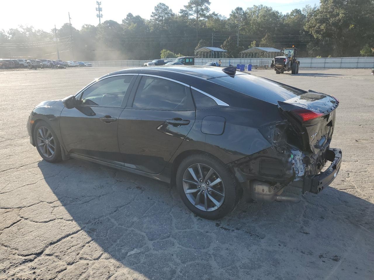 2019 Honda Civic Ex - Image 2