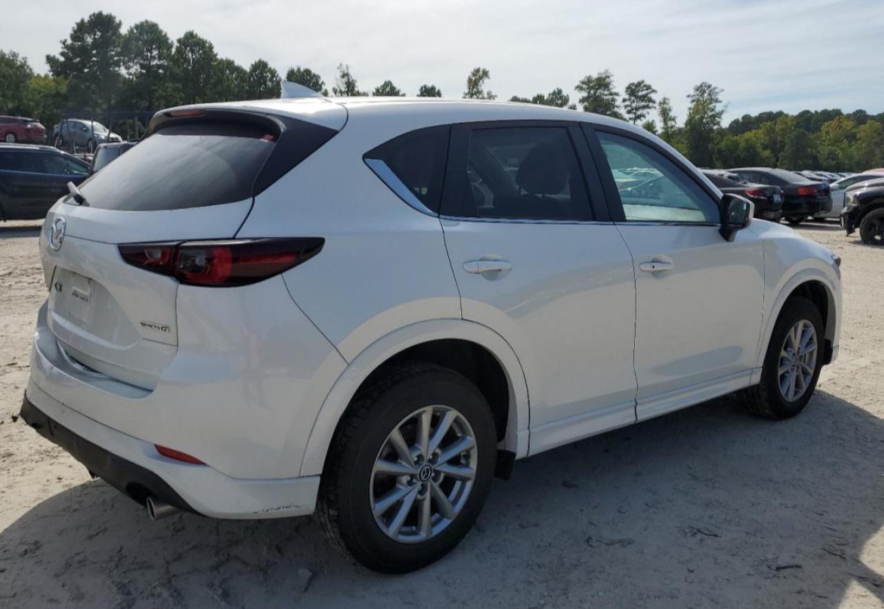 2024 Mazda Cx-5 Preferred - Image 3