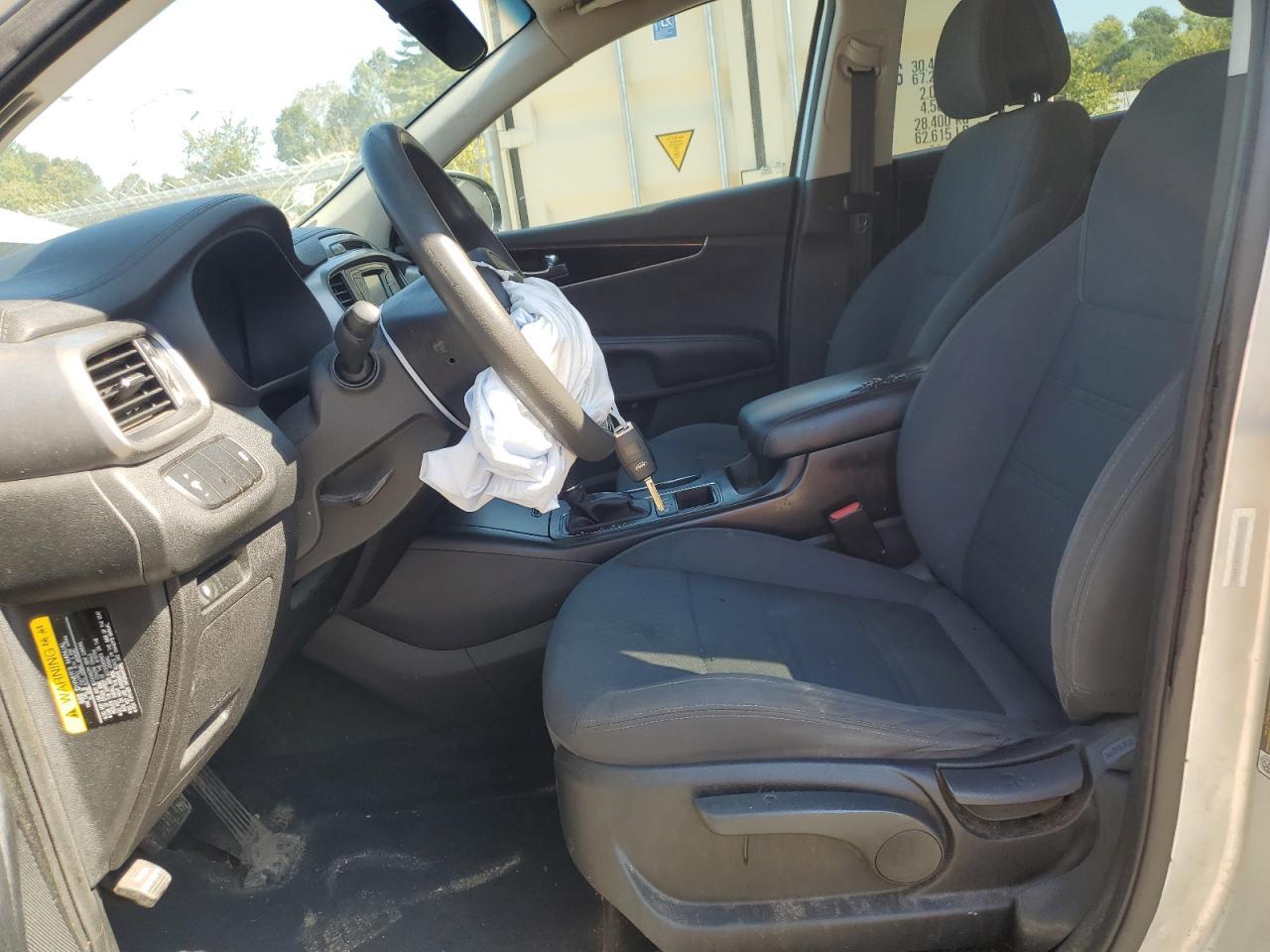 2016 Kia Sorento Lx - Image 7