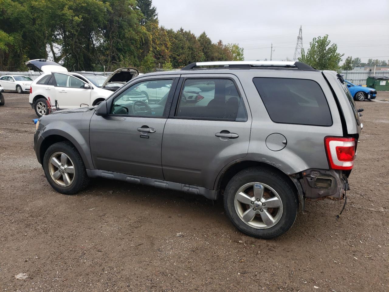 2011 Ford Escape Limited - Image 2