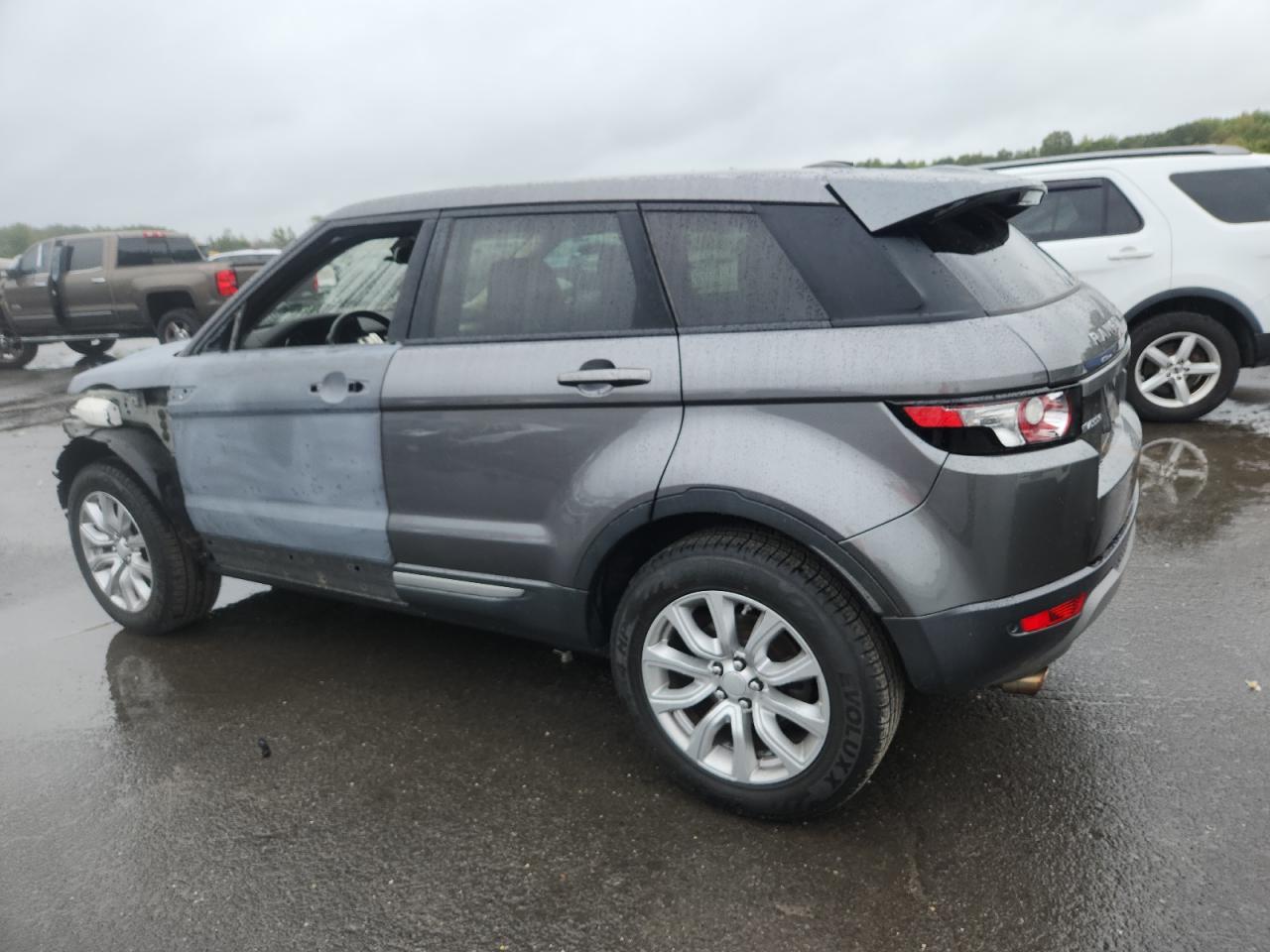 2015 Land Rover Range Rover Evoque Pure - Image 2